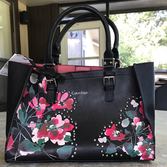 Calvin Klein Handbags - *SOLD* Calvin Klein Matching Tote Set, Black/Pink